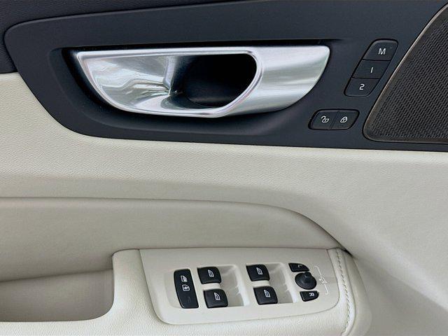 used 2024 Volvo XC60 car, priced at $33,597