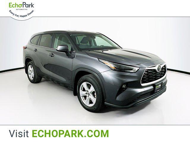 used 2024 Toyota Highlander car, priced at $36,289