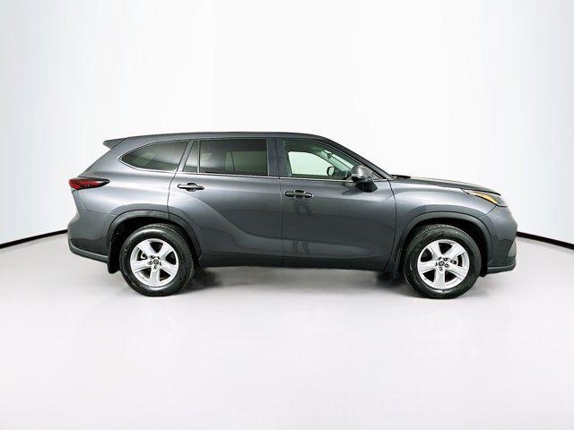 used 2024 Toyota Highlander car, priced at $36,289