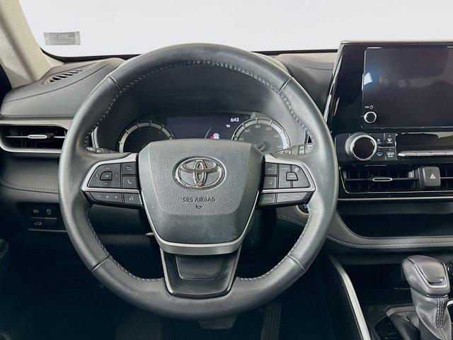 used 2024 Toyota Highlander car, priced at $36,289