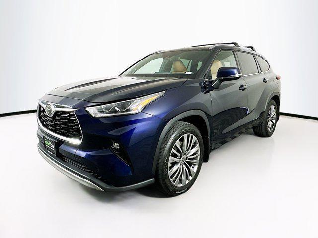 used 2020 Toyota Highlander car, priced at $33,597