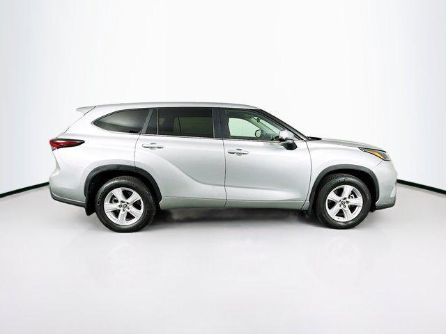 used 2024 Toyota Highlander car, priced at $36,689