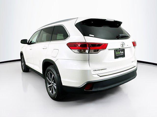 used 2019 Toyota Highlander car, priced at $26,599