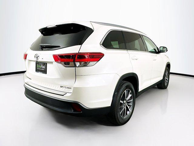 used 2019 Toyota Highlander car, priced at $26,599