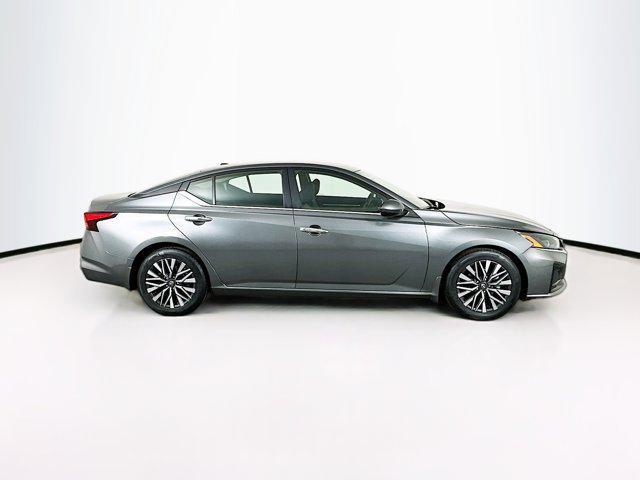 used 2023 Nissan Altima car, priced at $21,789