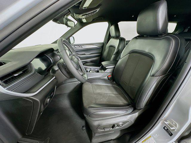 used 2024 Jeep Grand Cherokee L car, priced at $30,197
