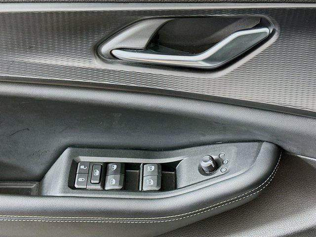 used 2024 Jeep Grand Cherokee L car, priced at $30,197
