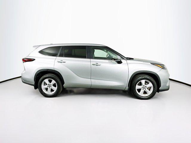 used 2024 Toyota Highlander car, priced at $37,589