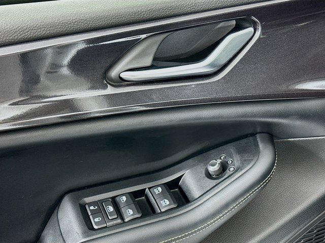 used 2023 Jeep Grand Cherokee car, priced at $29,697