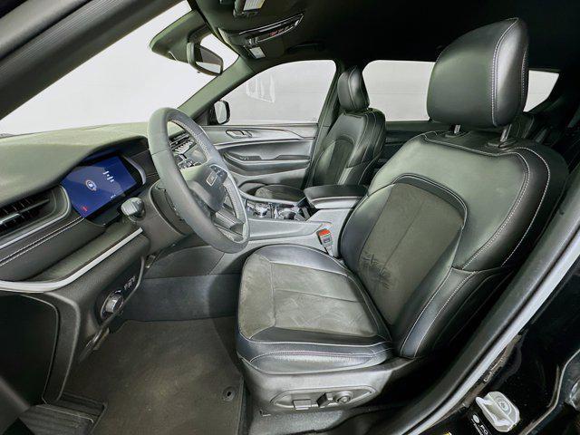 used 2023 Jeep Grand Cherokee L car, priced at $28,997