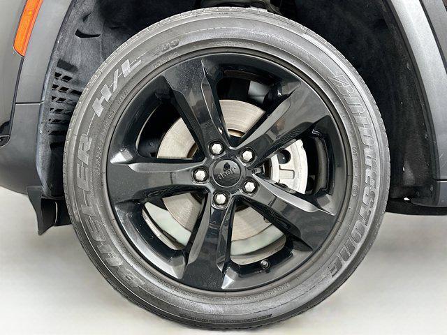 used 2023 Jeep Grand Cherokee L car, priced at $28,997