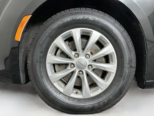 used 2019 Chrysler Pacifica car, priced at $12,299