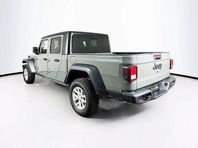 used 2023 Jeep Gladiator car, priced at $28,379