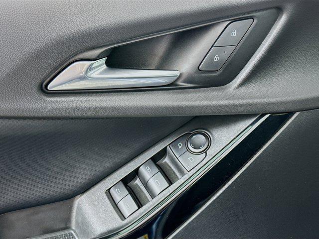 used 2025 Chevrolet Equinox car, priced at $22,997