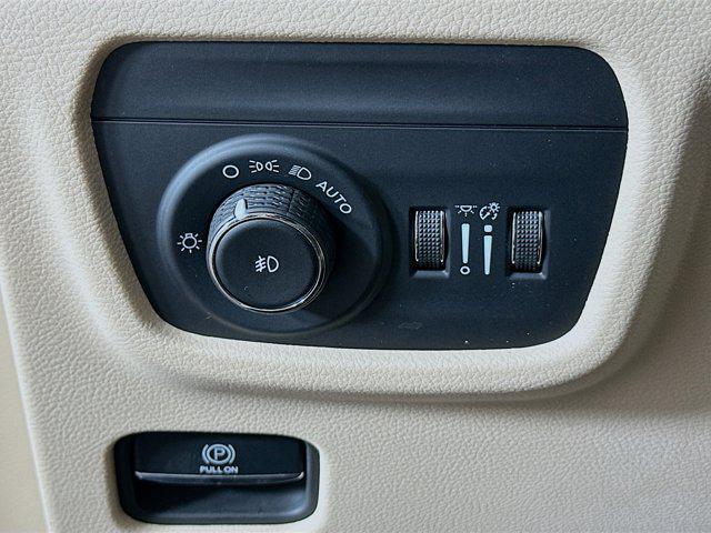 used 2024 Jeep Grand Cherokee car, priced at $30,996