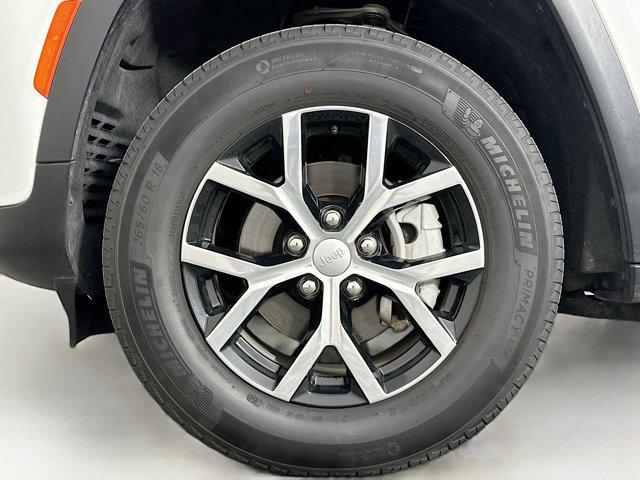 used 2024 Jeep Grand Cherokee car, priced at $30,996