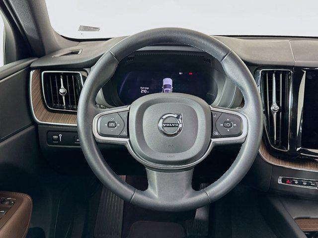 used 2022 Volvo XC60 car, priced at $30,397