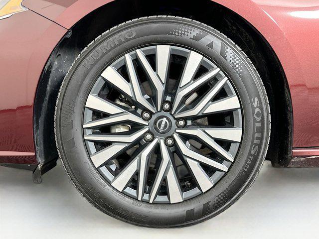 used 2024 Nissan Altima car, priced at $20,297