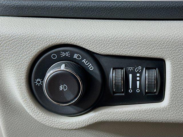 used 2023 Chrysler Pacifica car, priced at $24,597