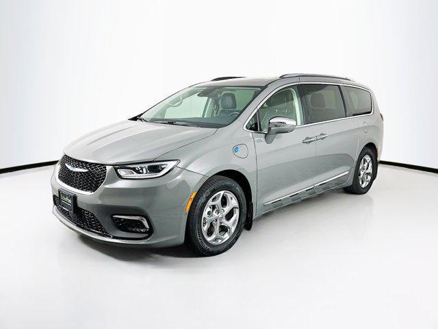 used 2021 Chrysler Pacifica Hybrid car, priced at $27,989