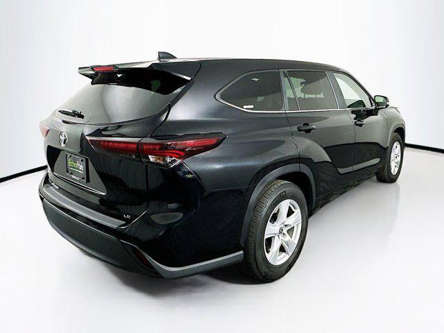 used 2024 Toyota Highlander car, priced at $34,489