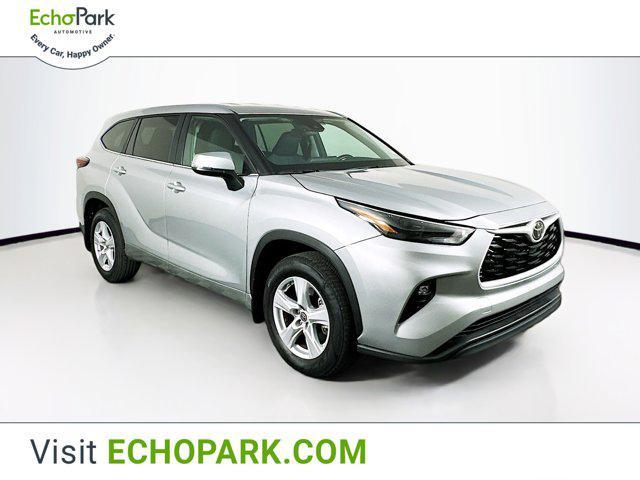 used 2024 Toyota Highlander car, priced at $34,789