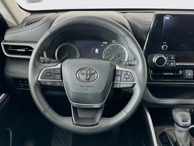 used 2024 Toyota Highlander car, priced at $34,389