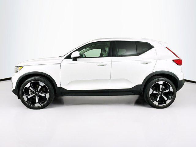 used 2022 Volvo XC40 car, priced at $27,197