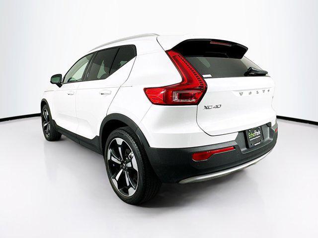 used 2022 Volvo XC40 car, priced at $27,197