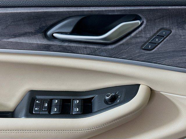 used 2023 Jeep Grand Cherokee car, priced at $26,747
