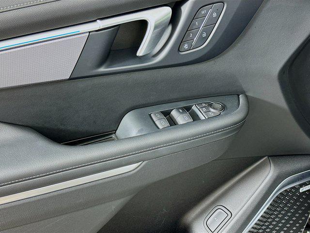 used 2025 Buick Enclave car, priced at $37,996