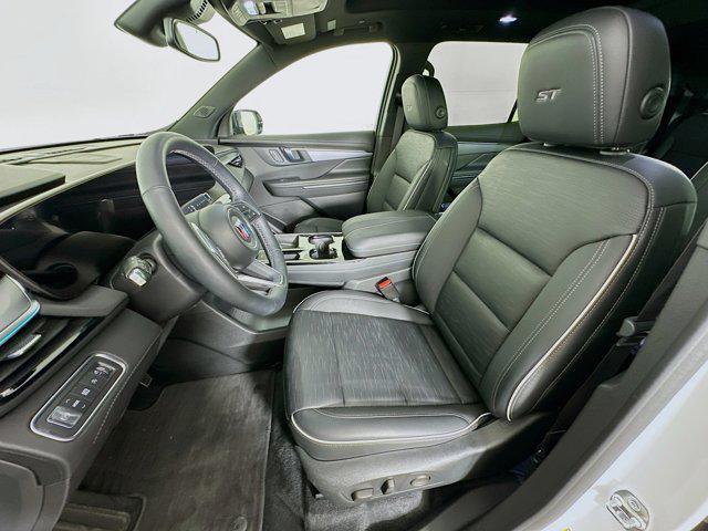 used 2025 Buick Enclave car, priced at $37,996