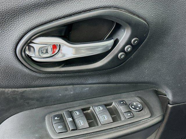 used 2022 Jeep Cherokee car, priced at $23,497