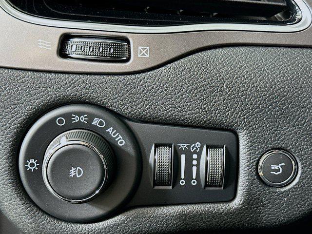 used 2022 Jeep Cherokee car, priced at $23,996