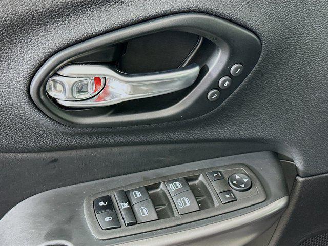 used 2022 Jeep Cherokee car, priced at $23,996