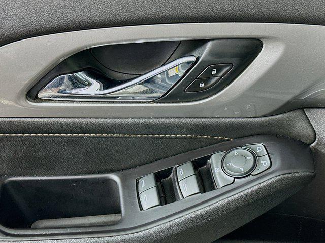 used 2019 Chevrolet Traverse car, priced at $18,997