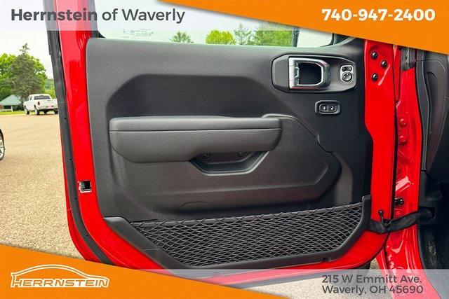 new 2025 Jeep Wrangler car, priced at $40,855