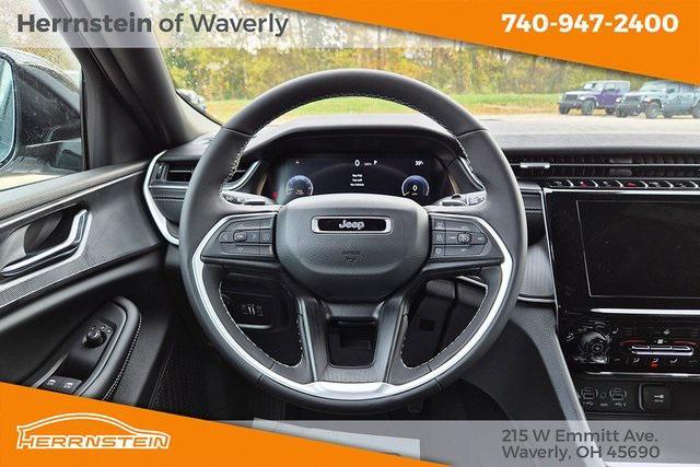 new 2025 Jeep Grand Cherokee car, priced at $43,923