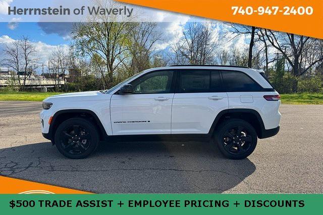 new 2025 Jeep Grand Cherokee car, priced at $47,000