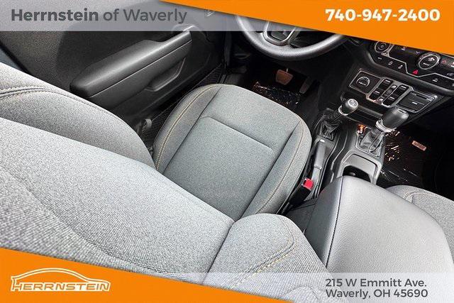 new 2025 Jeep Wrangler car, priced at $40,697