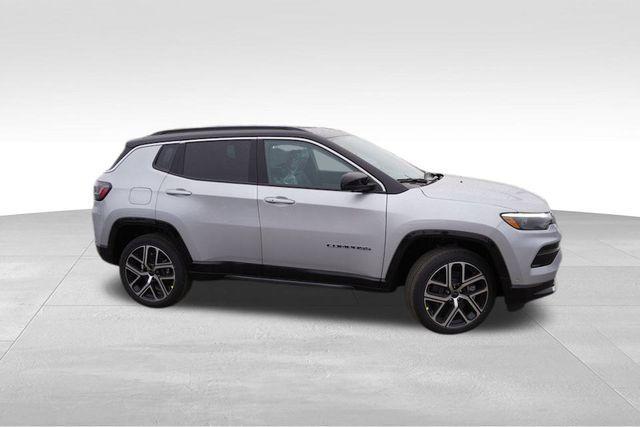 new 2025 Jeep Compass car, priced at $33,051