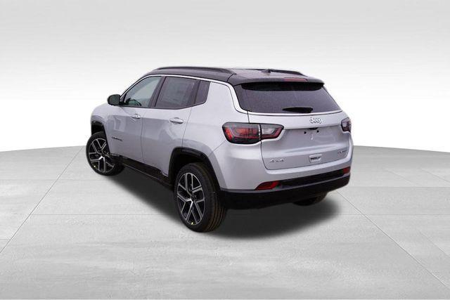 new 2025 Jeep Compass car, priced at $33,051