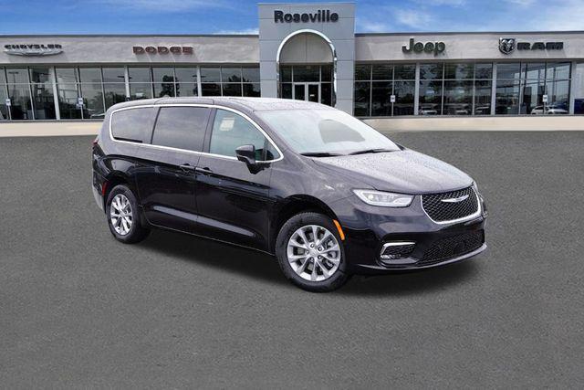 new 2025 Chrysler Pacifica car, priced at $40,799
