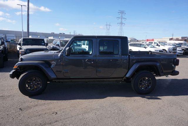 new 2024 Jeep Gladiator car, priced at $39,785