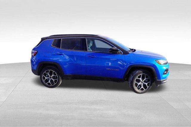 new 2025 Jeep Compass car, priced at $26,675