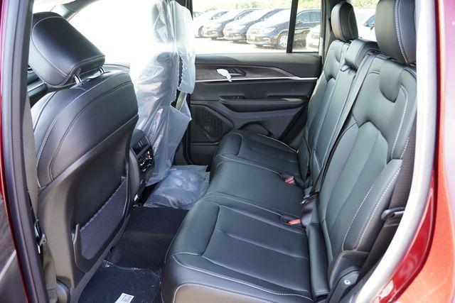 new 2025 Jeep Grand Cherokee car, priced at $44,308