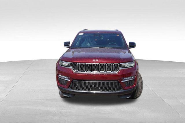 new 2025 Jeep Grand Cherokee car, priced at $44,500