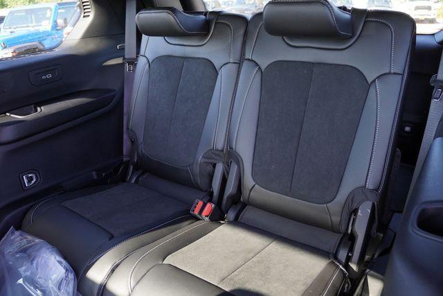 new 2025 Jeep Grand Cherokee L car, priced at $42,520