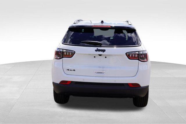 new 2025 Jeep Compass car, priced at $30,086