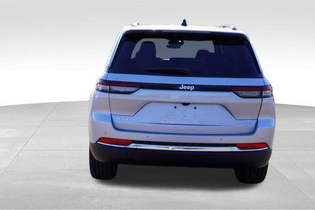 new 2025 Jeep Grand Cherokee car, priced at $42,665